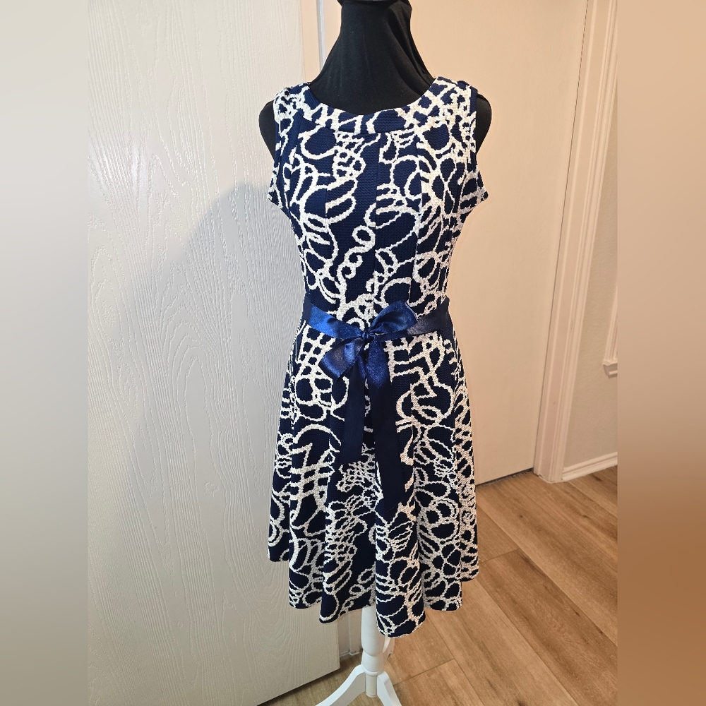 Haani Navy and Cream Lace Midi Dress